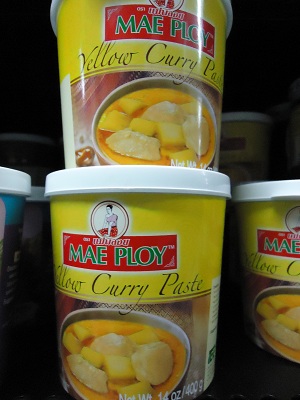 Mae Ploy Yellow Curry Paste - Click Image to Close